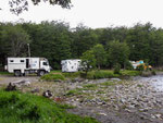 ...der Camping Rio Pipo liegt sehr idyllisch am Fluss...