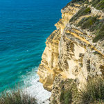 ...und grandiosen Steilküste...