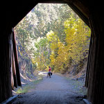 Diese alten und völlig dunklen Tunnels muss man durchqueren