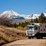 Im Hintergrund: "Mount Peale" mit über 3.700 m Höhe