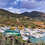 ..die Wohnwagen der Festland-Italiener warten auf den nächsten Sommer.