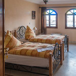 ...es gibt Unterkunft für Paare und Einzelreisende...