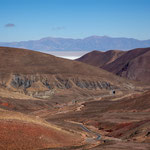 ...oben blinzelt der Salzsee durch...