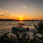 ...Fischerboote und Partyboote kommen zurück...