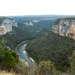 ...einige hundert Meter tief...