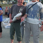 ...Lothar und Rudi waren auch glücklich - einen frischeren Fisch gibt es nicht...