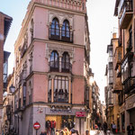 ...extrem enge und verwinkelte Strassen...