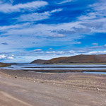 ...dieser mächtige Fluss entspringt direkt dem riesigen Vatnajökull-Gletscher...