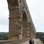 Und hat die wichtige römische Stadt Nimes....