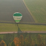 ...unser Begleitschirm - nach uns gestartet und vor uns gelandet...