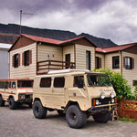 ...was für schöne Fahrzeug - hier 2 sehr alte 4x4-Volvos...