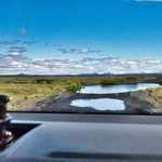 ...und ununterbrochen kamen Wasserlöcher - damit es nicht zu langweilig wird...