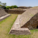 Der riesige Ballspielplatz der damaligen Stadt.....