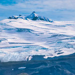 ...und man erkennt die blauen Eisfelder...