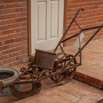 ...viele Gerätschaften bekamen die Mennoniten als Spende aus Deutschland mit auf dem Weg...