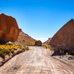 ...was für riesige Felsbrocken - einer sogar mit Gesicht...