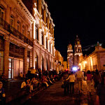 Die Stadt ist besonders bei Nacht ein Genuss