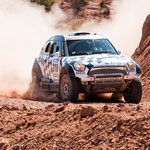 ...der Mini des drittplazierten Quatarer geht auf die Strecke...