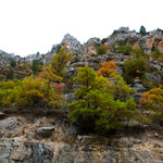 ...auch die Felsen sind farbig...