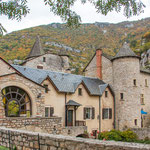 ...entlang der Tarn stehen viele Burgen und Schlösser