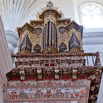 ....auch an der wunderschönen Orgel wurde nicht gespaart......