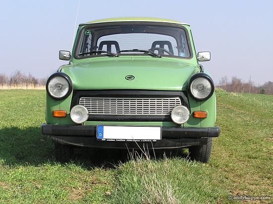 Trabant von rechts vorn